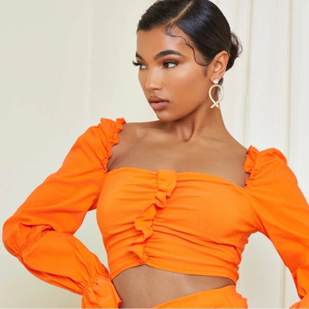 WOVEN FRILL STRETCH CROP TOP - PrettyLittleThing